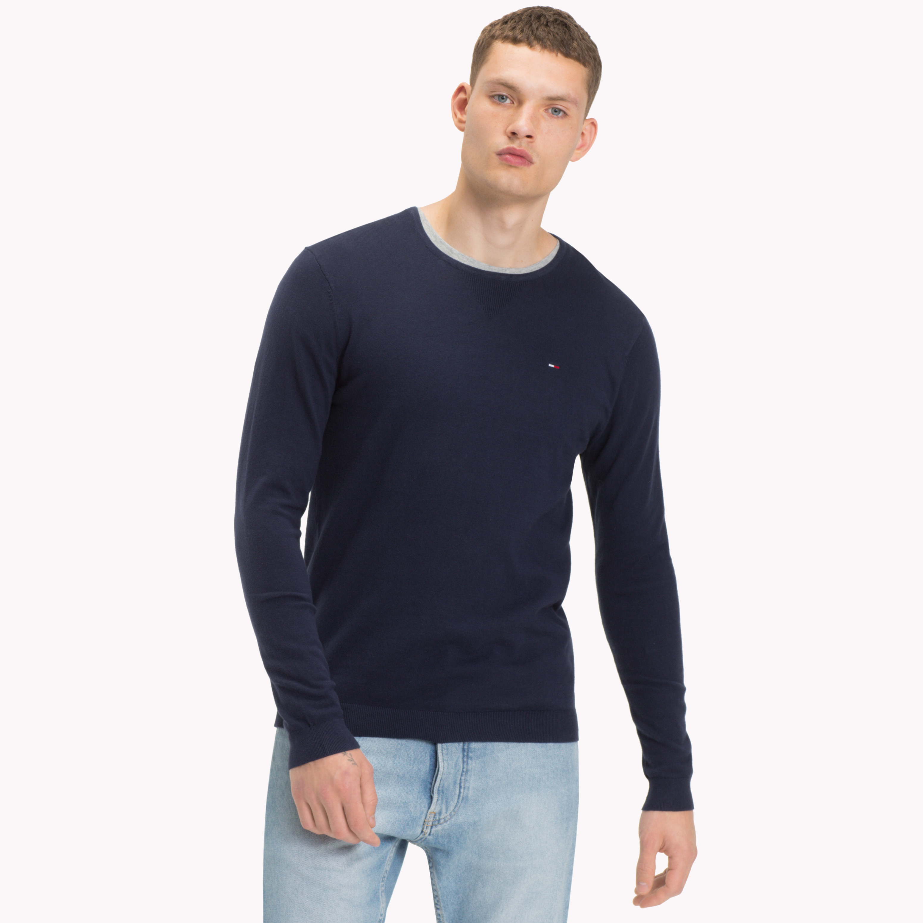 tommy jeans crew neck jumper