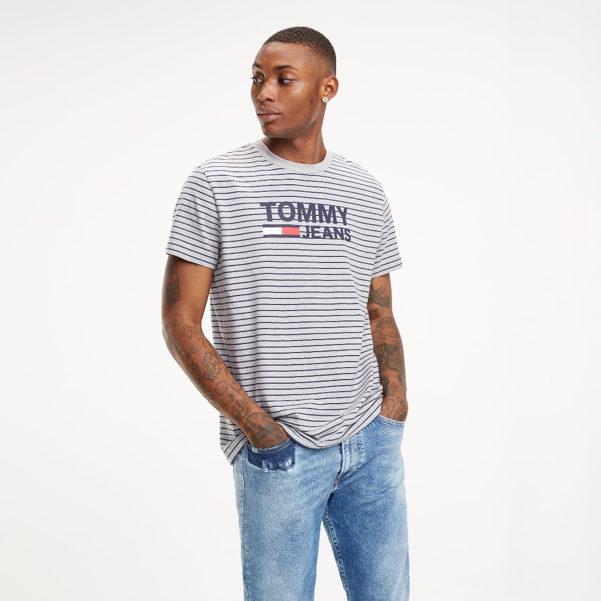 grey tommy hilfiger shirt