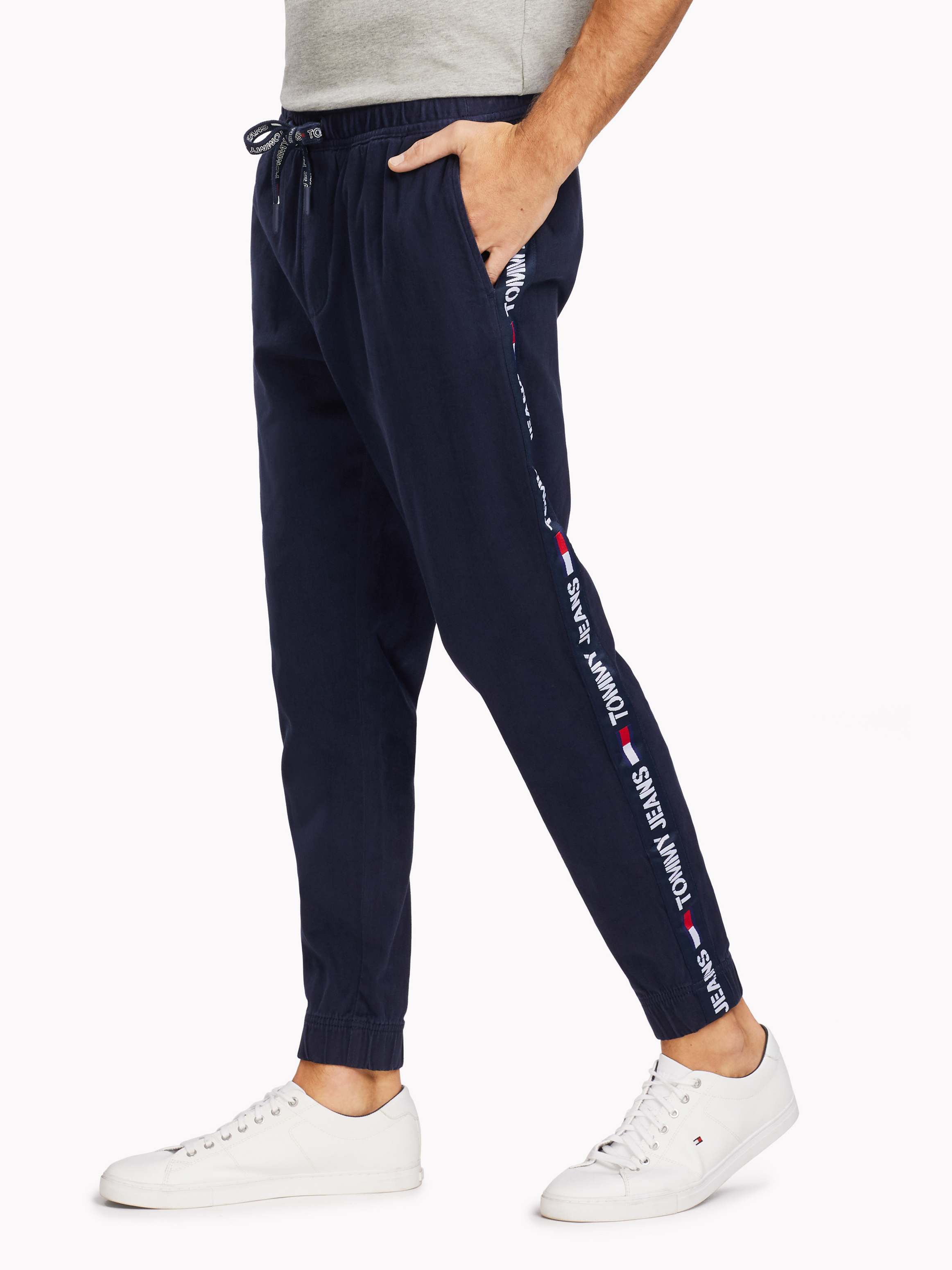 tommy jeans joggers