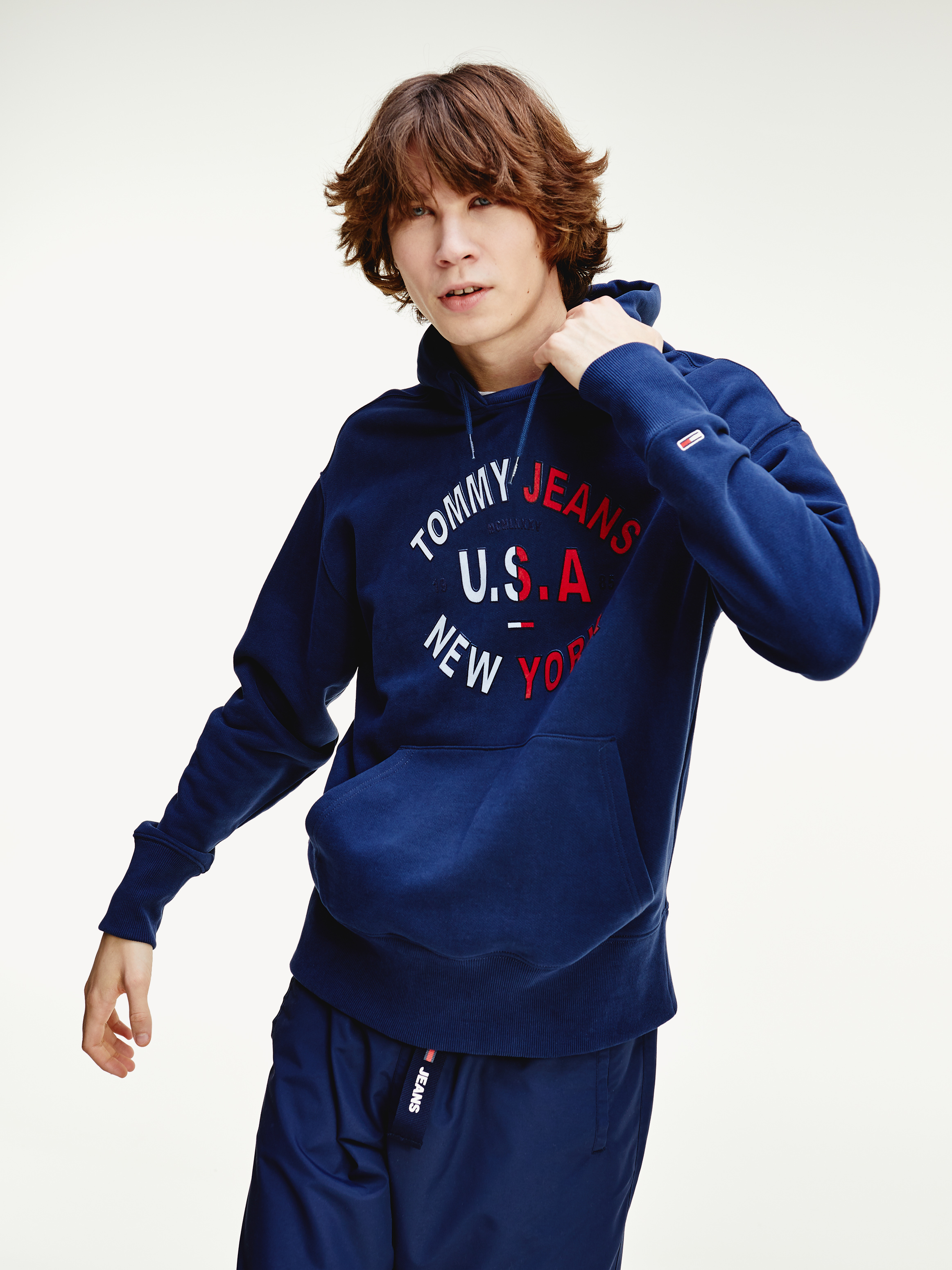 Tommy badge discount organic cotton hoody