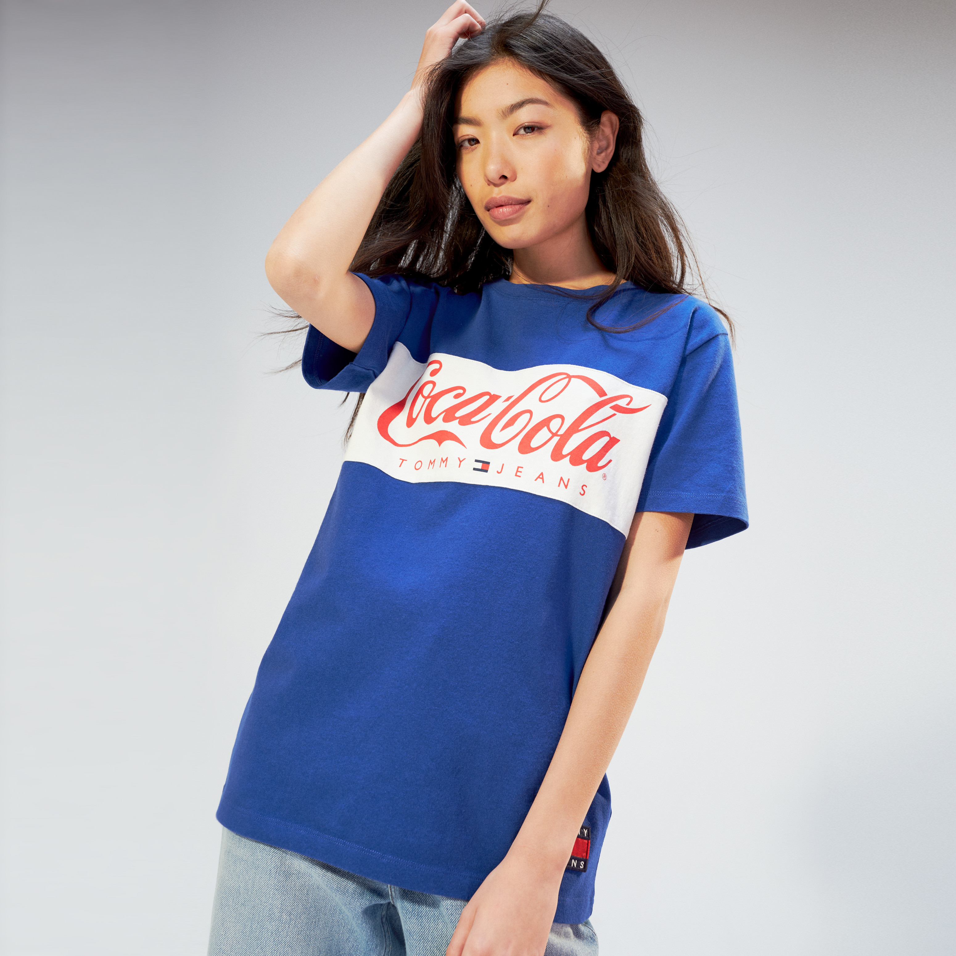 Tommy hilfiger coca cola best sale t shirt