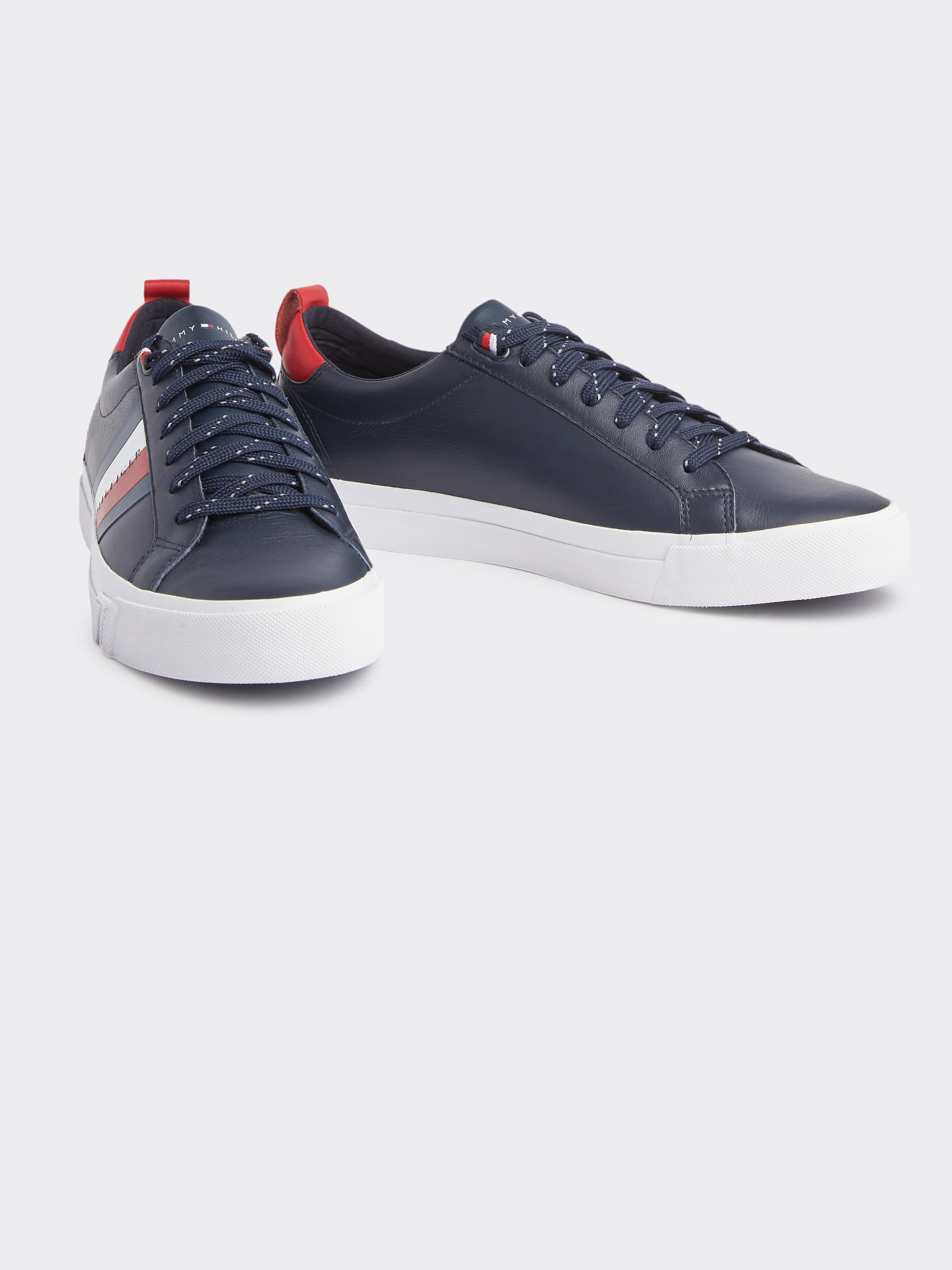 Tommy hilfiger flag deals detail leather sneaker