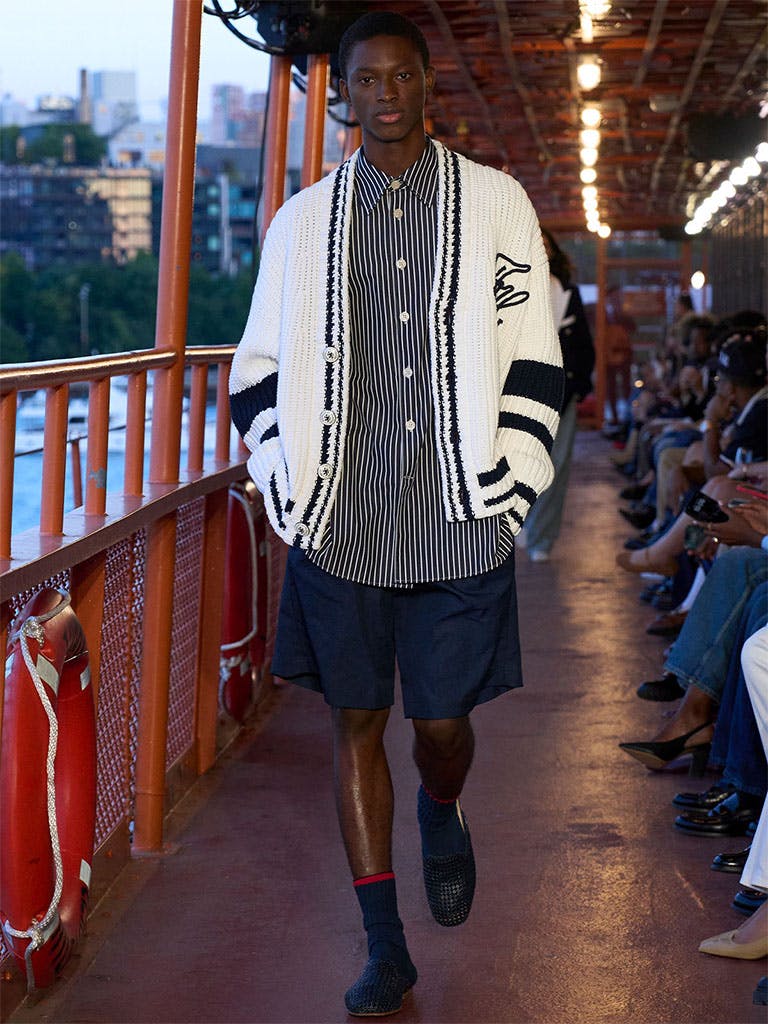 768x1024__0010_1200x1600_0001_61