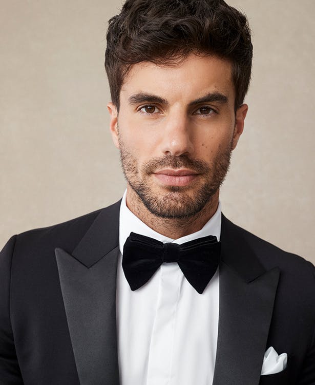 615x750__0005_VH_AW26_Tuxedo_02