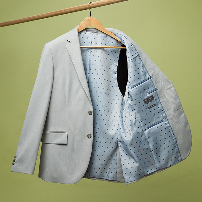 light grey suit what colour tie